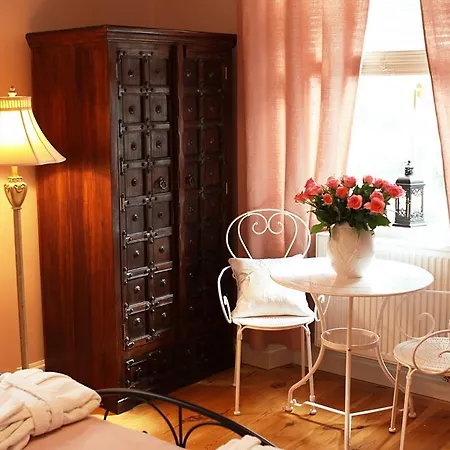 Rosa Apartment *