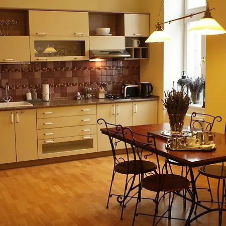 Rosa Apartment